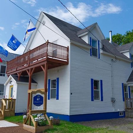 Pleasant Street Inn Parrsboro Exteriör bild