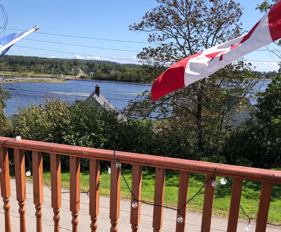 Pleasant Street Inn Parrsboro Exteriör bild