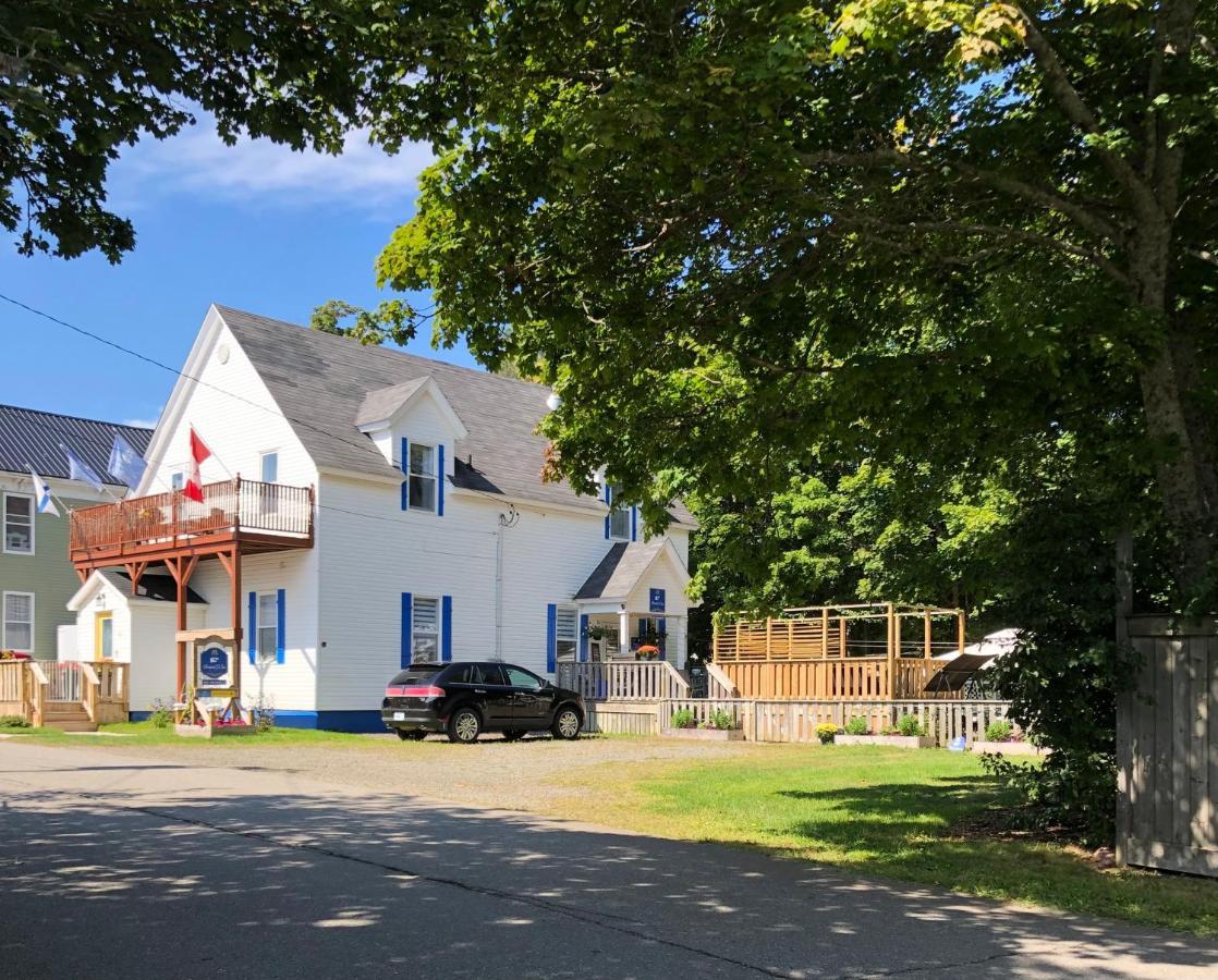 Pleasant Street Inn Parrsboro Exteriör bild