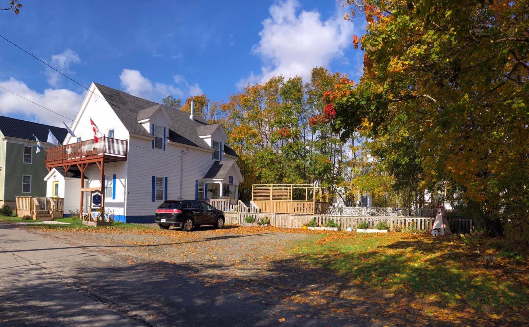 Pleasant Street Inn Parrsboro Exteriör bild